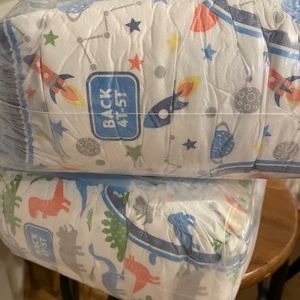 Up&Up Boys training pants 4T-5T